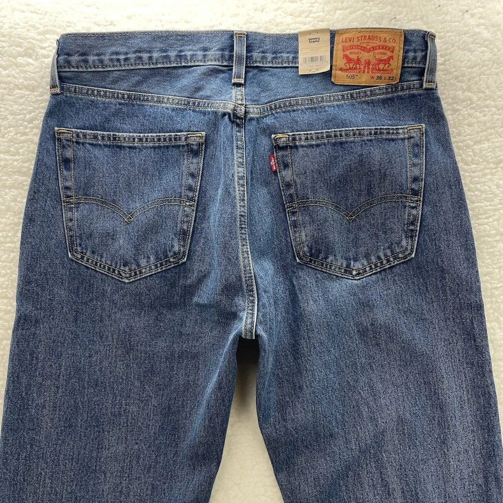 Levis 505 Jeans Mens 36x32 Blue Regular Fit Straight Medium Wash Denim Grunge